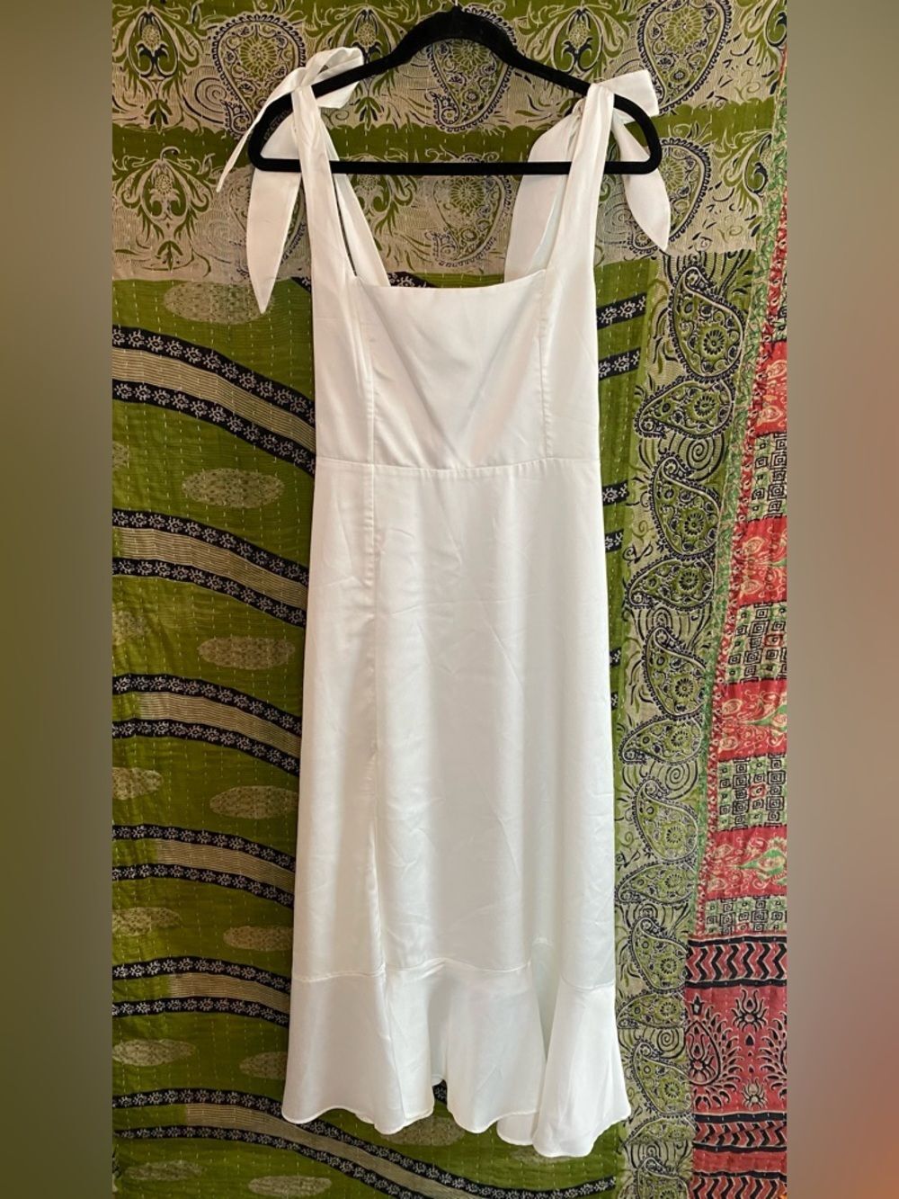 Show Me Your Mumu Ivory Luxe Satin Garden Midi Dress Size Medium Soft Girl - Picture 2 of 14